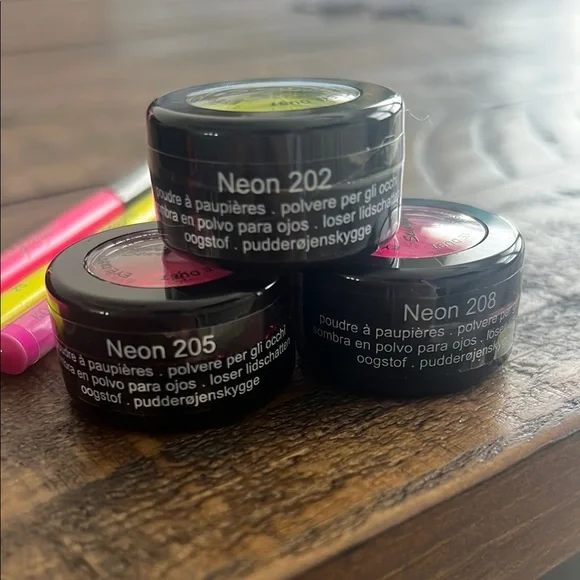 Star Gazer Eye Dust and Eyeliner Set (6) - Neon Pink & Yellow - Picture 2 of 4